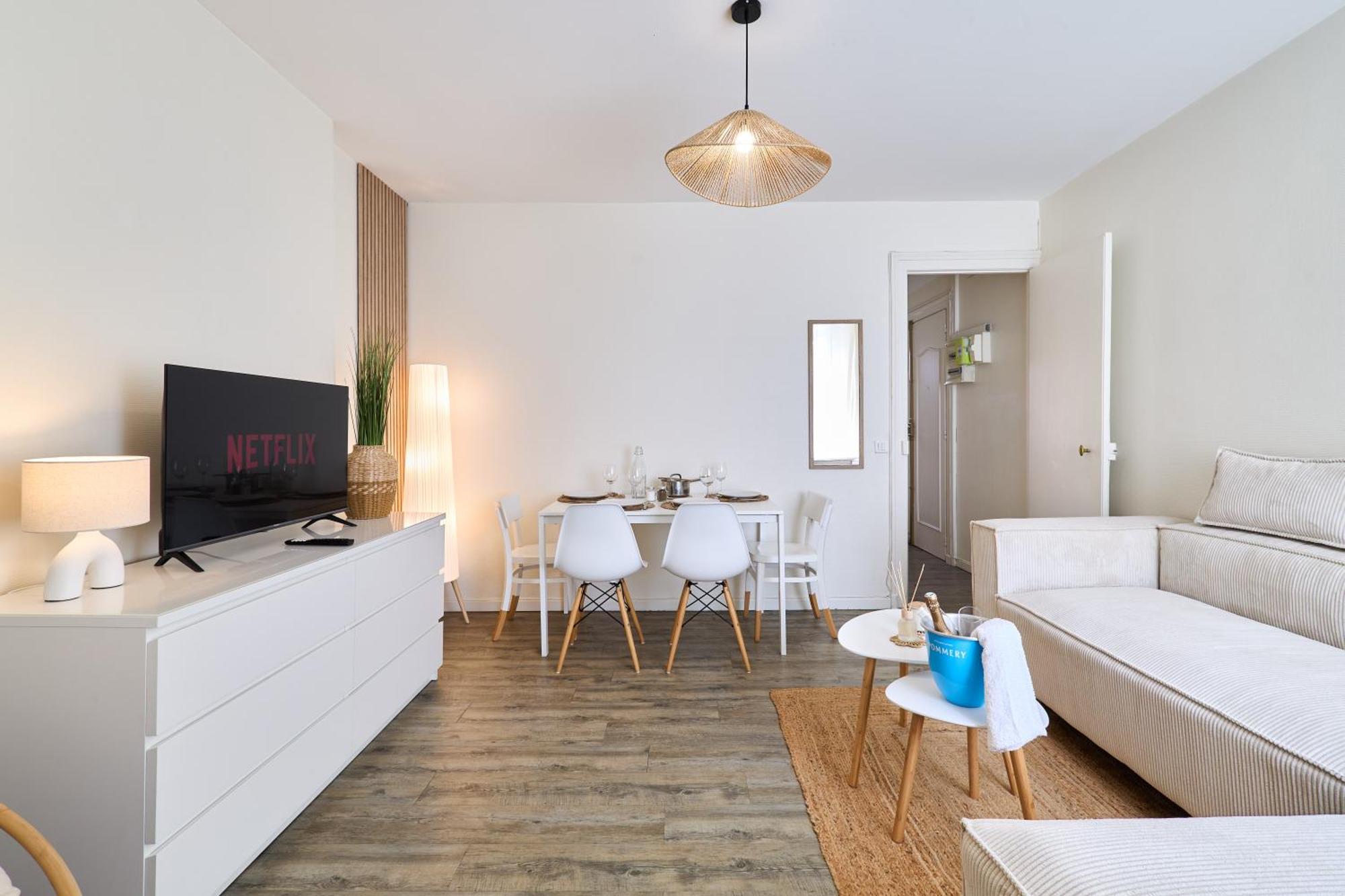 Le Petillant, Gare Centre-Ville, Netflix, Wifi Reims Bagian luar foto